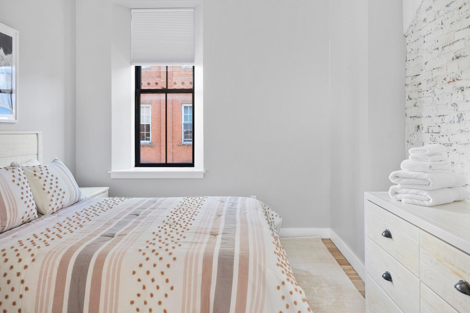 Modern Remodeled Loft In Portlands Iconic Old Port Apartment Bagian luar foto